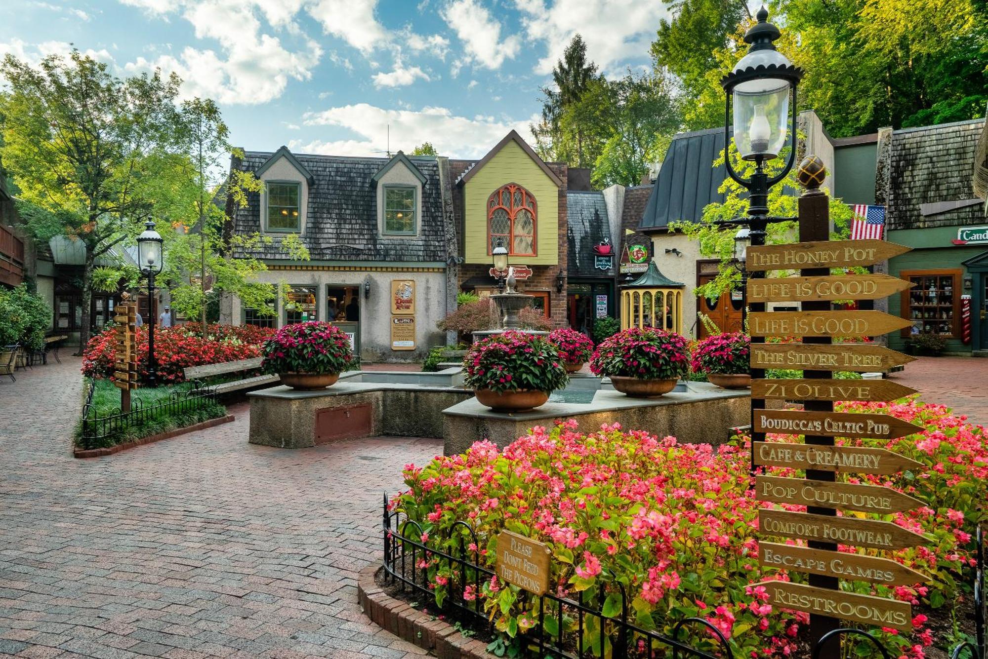 Epic Mountain Views, Hot Tub, Game Room, Sleeps 10 Sevierville Zewnętrze zdjęcie