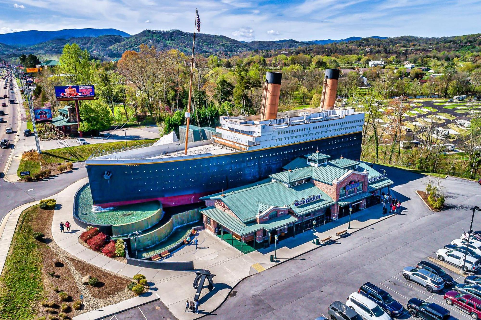 Epic Mountain Views, Hot Tub, Game Room, Sleeps 10 Sevierville Zewnętrze zdjęcie