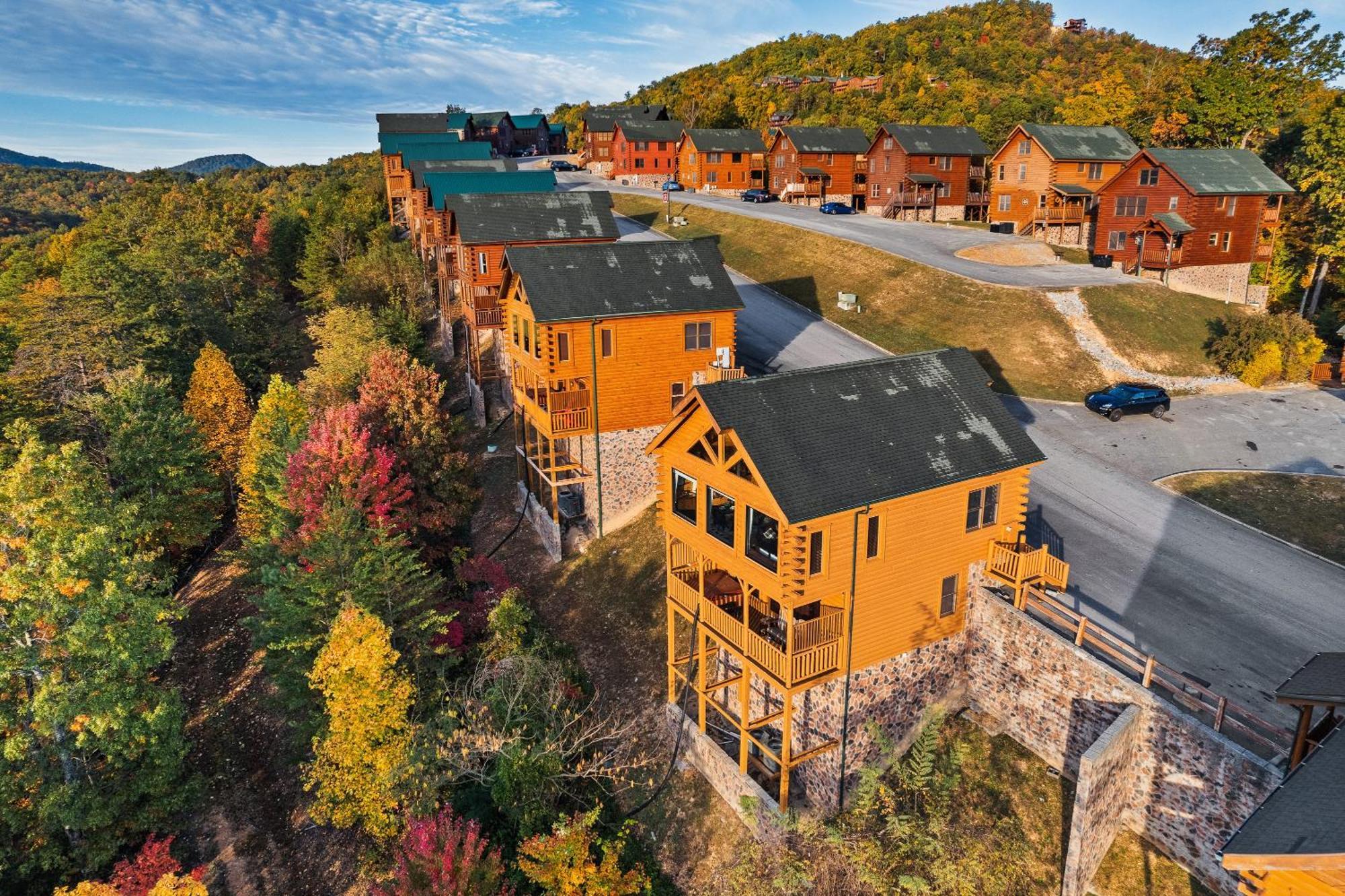 Epic Mountain Views, Hot Tub, Game Room, Sleeps 10 Sevierville Zewnętrze zdjęcie