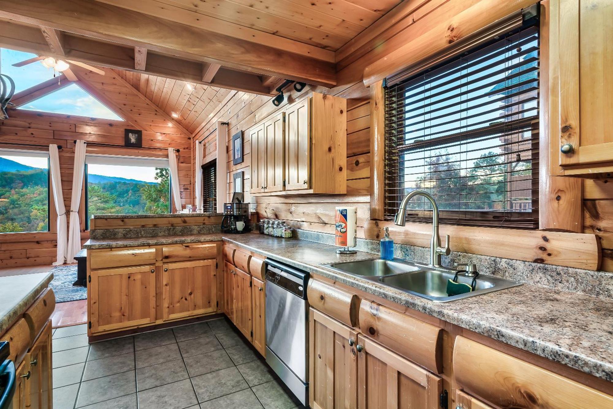 Epic Mountain Views, Hot Tub, Game Room, Sleeps 10 Sevierville Zewnętrze zdjęcie
