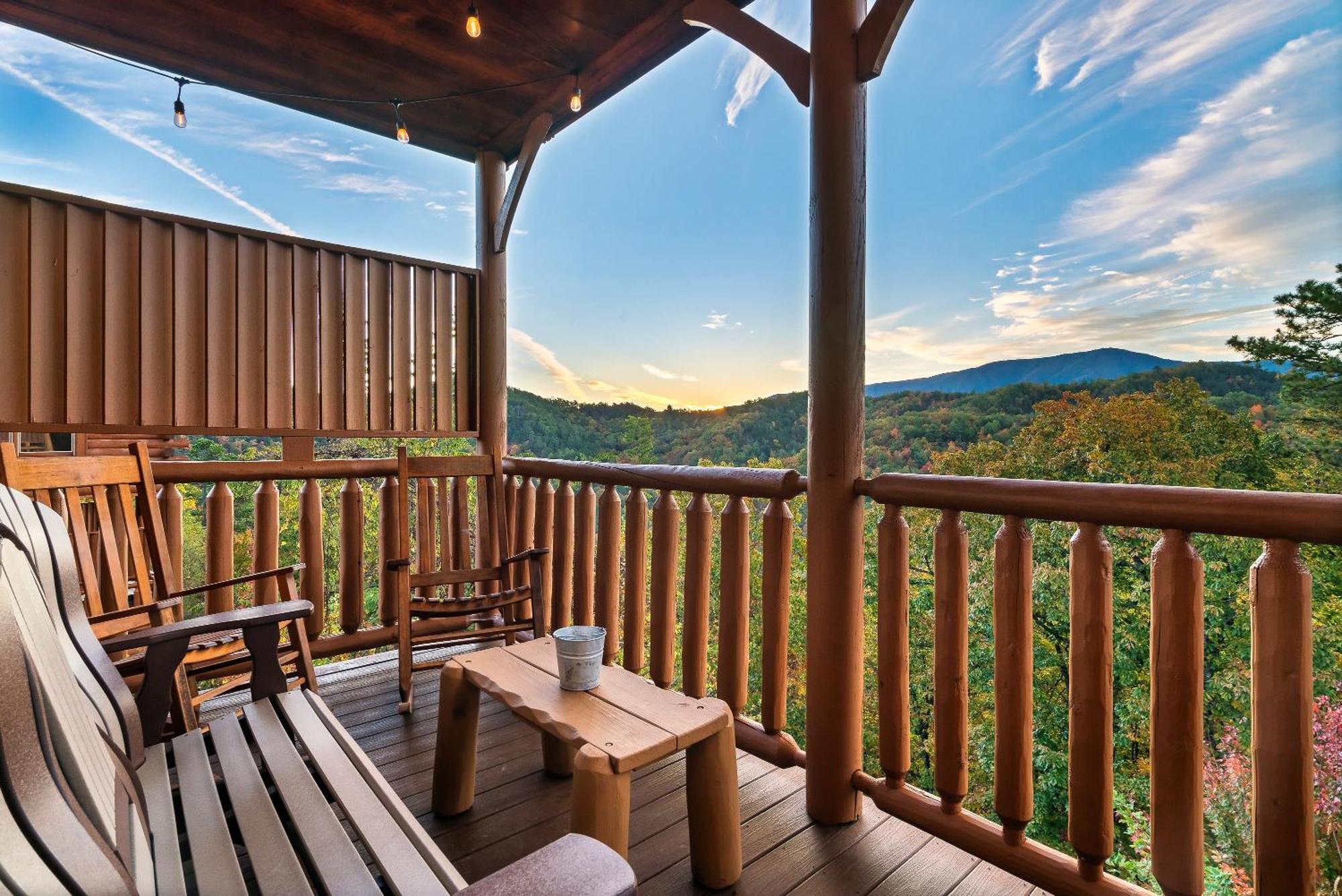 Epic Mountain Views, Hot Tub, Game Room, Sleeps 10 Sevierville Zewnętrze zdjęcie